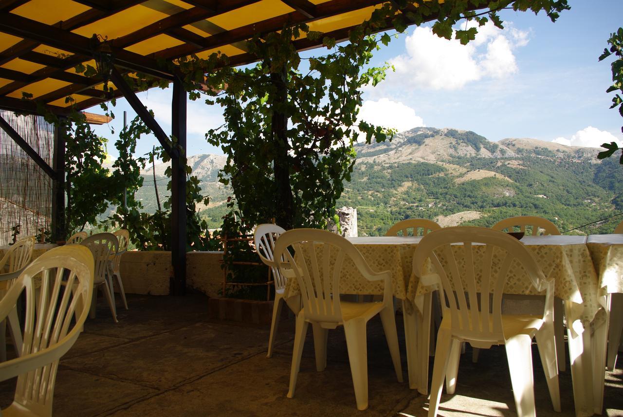 Le Due Lanterne Hotel Aieta Exterior photo